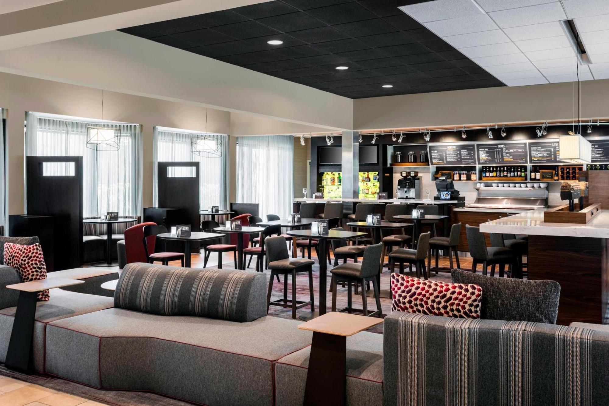 Courtyard Chicago O'Hare Hotell Des Plaines Exteriör bild